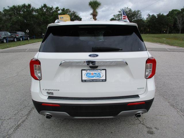 Photo of 2020 White Ford Explorer