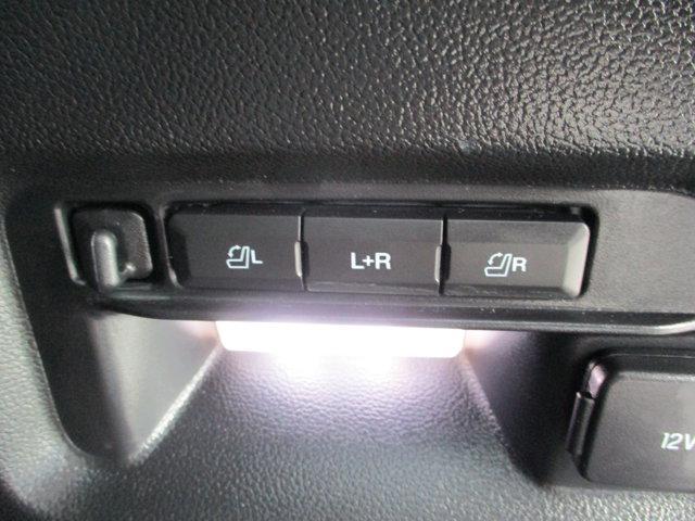 Photo of 2020 White Ford Explorer