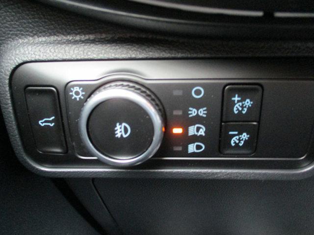 Photo of 2025 Star White Metallic Tri-Coat Ford Explorer