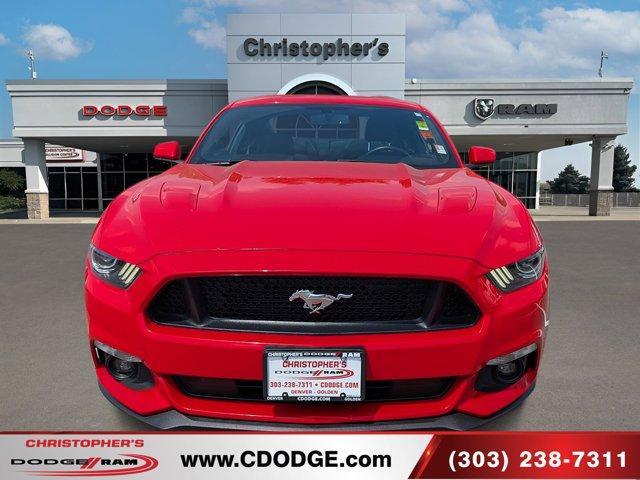 Photo of 2015 Red Ford Mustang