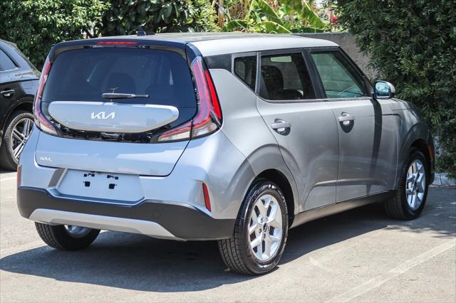 Photo of 2023 Charcoal Kia Soul