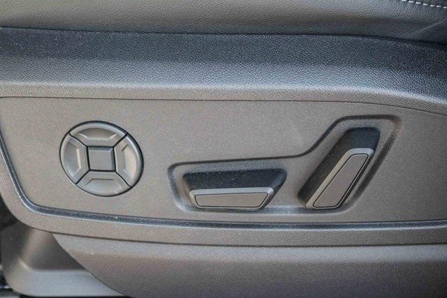 Photo of 2025 White Audi Q5