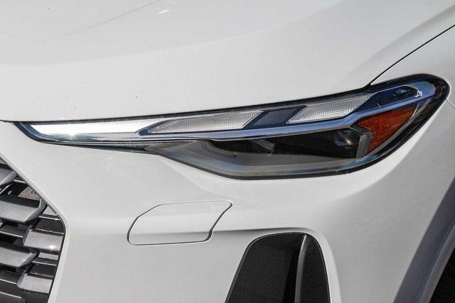 Photo of 2025 White Audi Q5