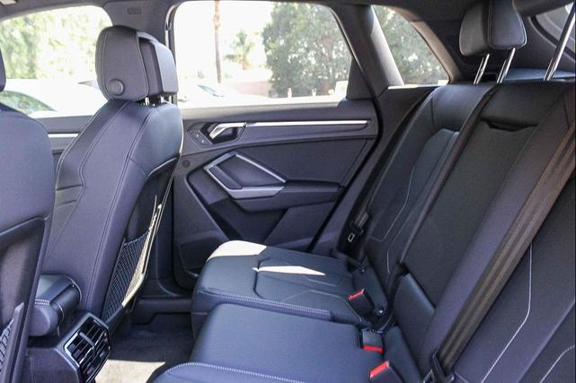 Photo of 2025 Chronos Gray Metallic Audi Q3