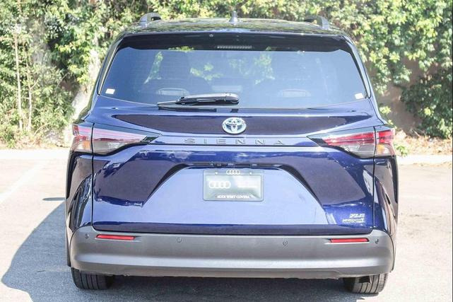 Photo of 2023 Blueprint Toyota Sienna