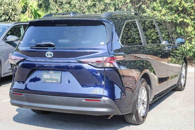 Photo of 2023 Blueprint Toyota Sienna