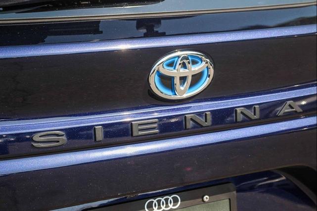 Photo of 2023 Blueprint Toyota Sienna
