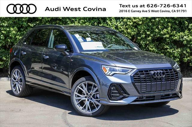 Photo of 2025 Mythos Black Metallic Audi Q3