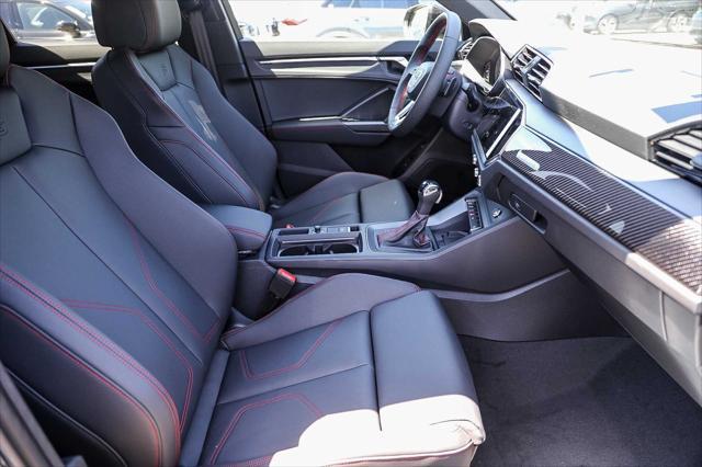 Photo of 2025 Mythos Black Metallic Audi Q3