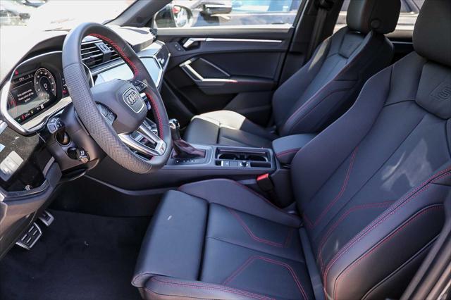 Photo of 2025 Mythos Black Metallic Audi Q3
