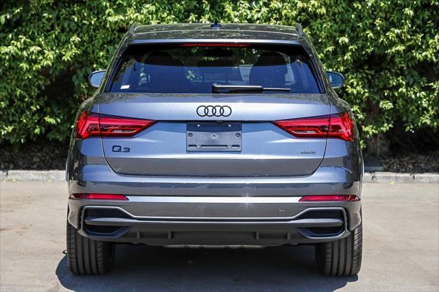 Photo of 2025 Mythos Black Metallic Audi Q3
