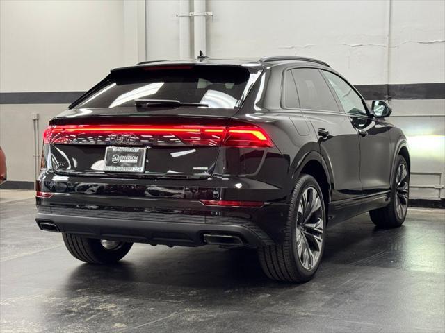 Photo of 2025 MYTHOS BLK MET Audi Q8