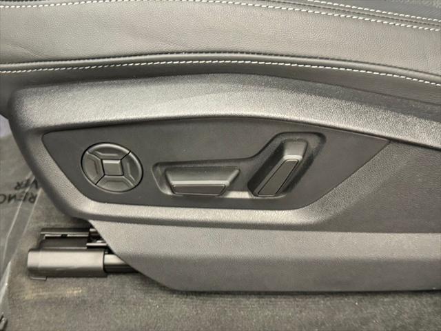 Photo of 2025 MYTHOS BLK MET Audi Q8