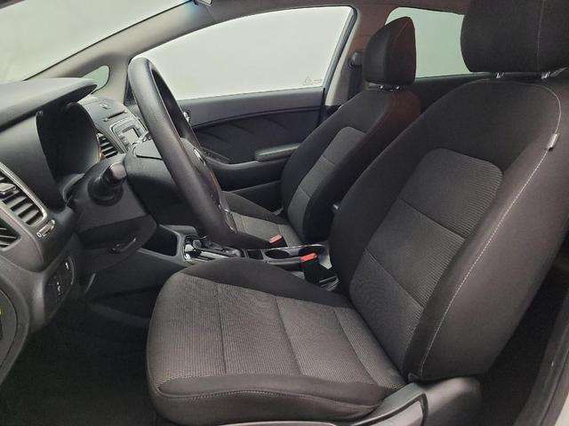 Photo of 2017 Silky Silver Kia Forte