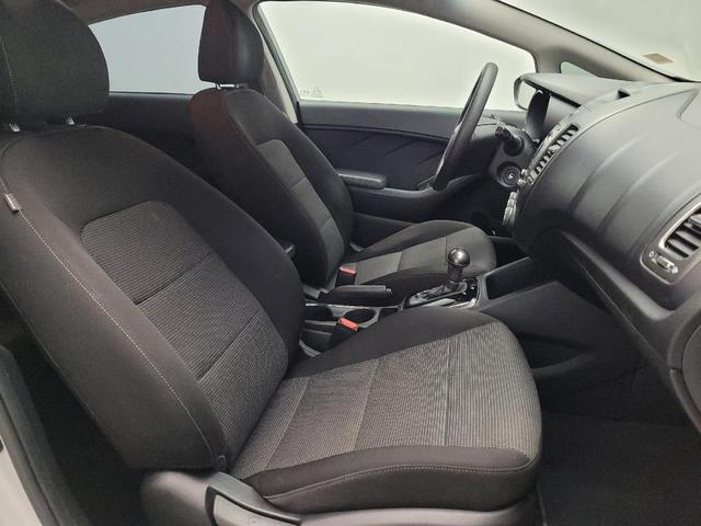 Photo of 2017 Silky Silver Kia Forte