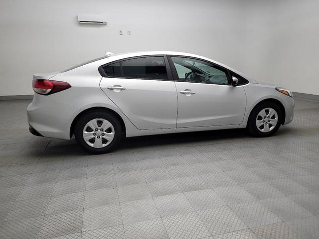 Photo of 2017 Silky Silver Kia Forte