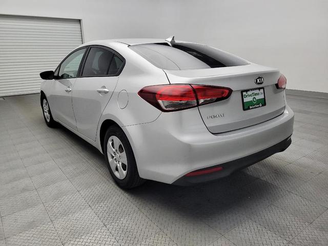 Photo of 2017 Silky Silver Kia Forte