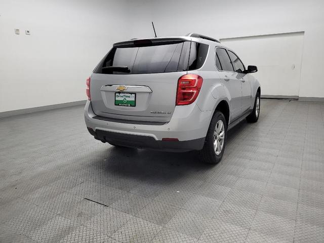 Photo of 2016 Silver Ice Metallic Chevrolet Equinox