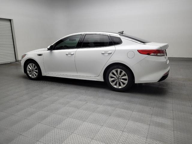 Photo of 2017 Snow White Pearl Kia Optima