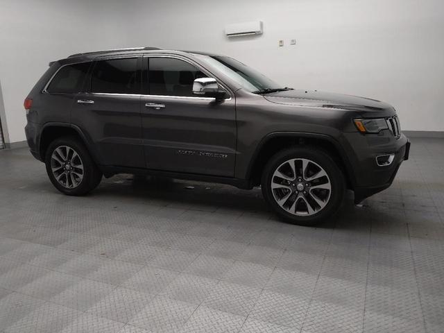 Photo of 2018 Granite Crystal Metallic Clearcoat Jeep Grand Cherokee