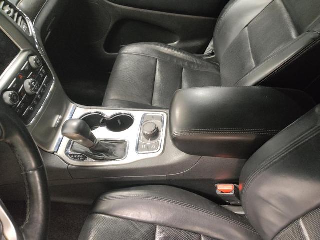 Photo of 2018 Granite Crystal Metallic Clearcoat Jeep Grand Cherokee