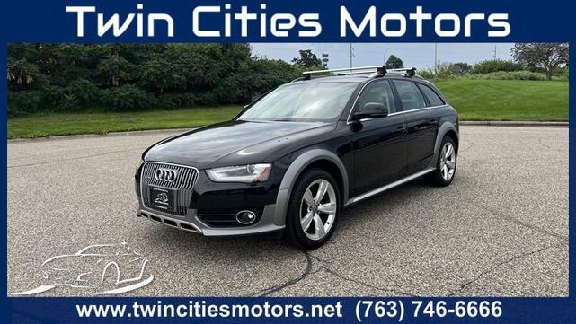 Photo of 2014 Phantom Black Pearl Effect Audi allroad