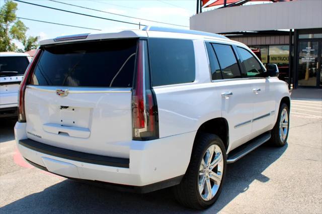 Photo of 2019 Crystal White Tricoat Cadillac Escalade