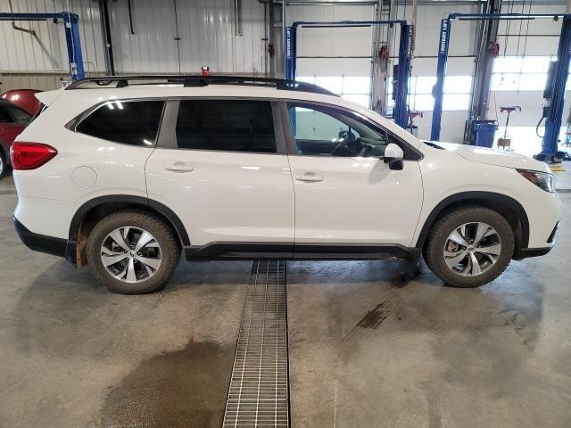 Photo of 2020 Crystal White Pearl Subaru Ascent