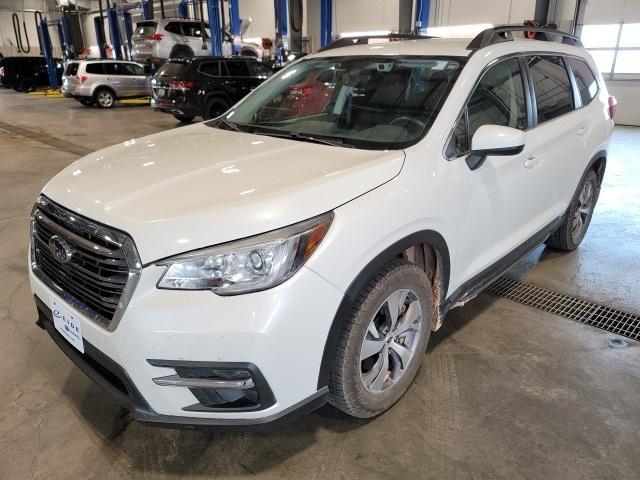 Photo of 2020 Crystal White Pearl Subaru Ascent
