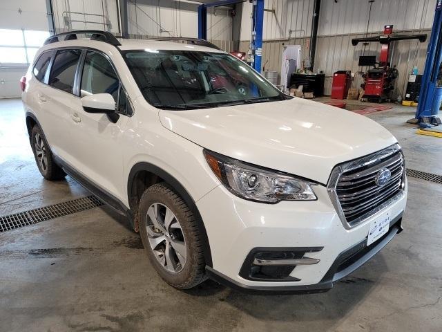 Photo of 2020 Crystal White Pearl Subaru Ascent
