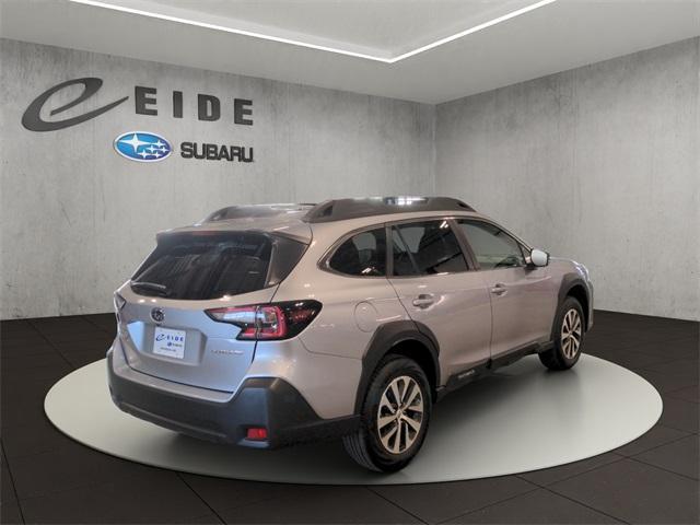 Photo of 2025 Ice Silver Metallic Subaru Outback