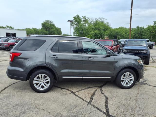Photo of 2019 Magnetic Ford Explorer