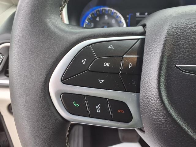 Photo of 2023 Granite Crystal Metallic Clearcoat Chrysler Voyager