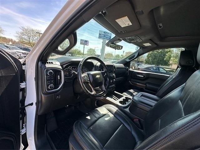 Photo of 2019 Iridescent Pearl Tricoat Chevrolet Silverado 1500