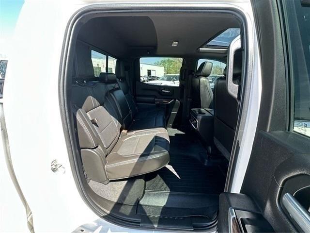 Photo of 2019 Iridescent Pearl Tricoat Chevrolet Silverado 1500