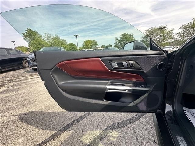 Photo of 2024 Gray Metallic Ford Mustang