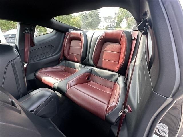 Photo of 2024 Gray Metallic Ford Mustang