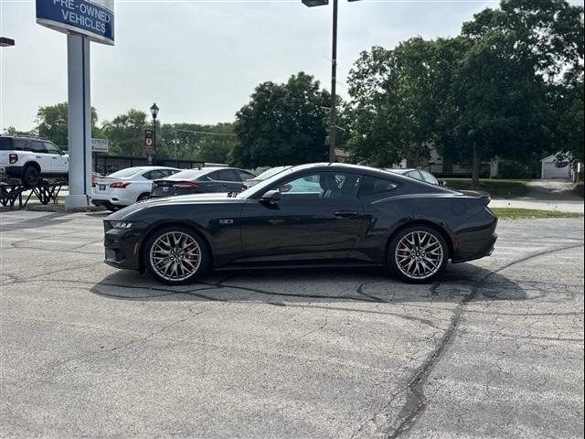 Photo of 2024 Gray Metallic Ford Mustang