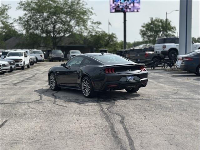 Photo of 2024 Gray Metallic Ford Mustang