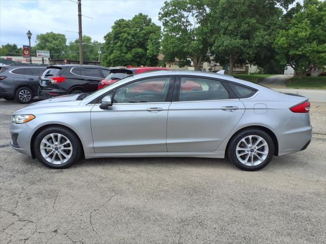 Photo of 2020 Iconic Silver Metallic Ford Fusion