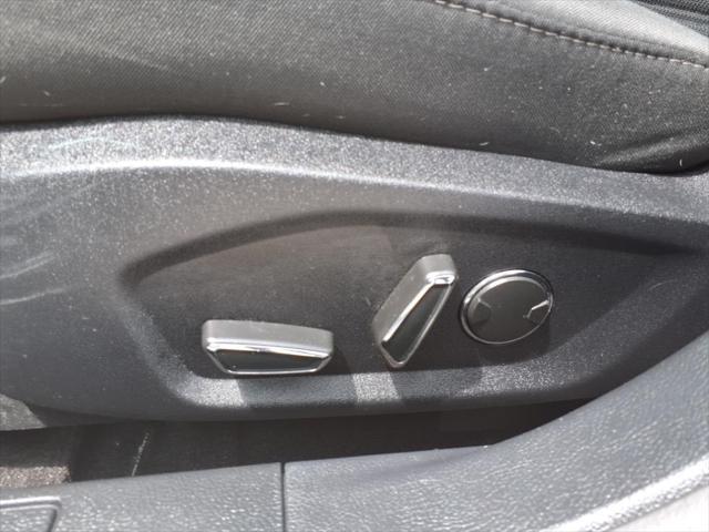 Photo of 2020 Iconic Silver Metallic Ford Fusion