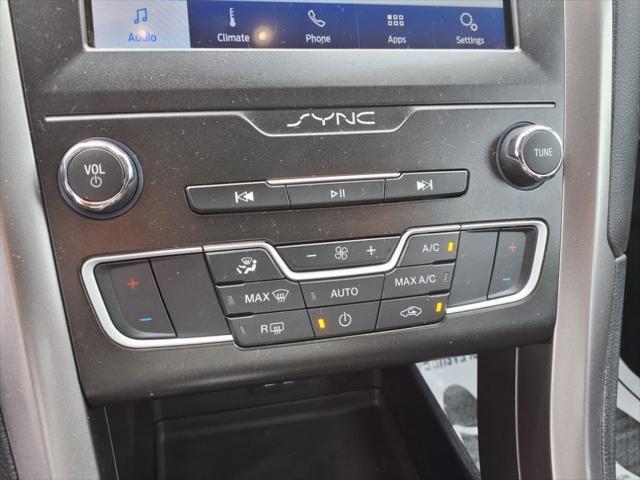 Photo of 2020 Iconic Silver Metallic Ford Fusion