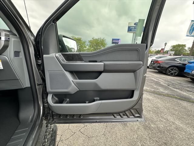 Photo of 2025 Gray Ford F-150 Lightning