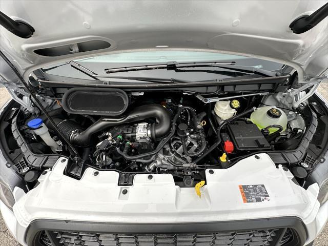 Photo of 2025 Oxford White Ford Transit-250