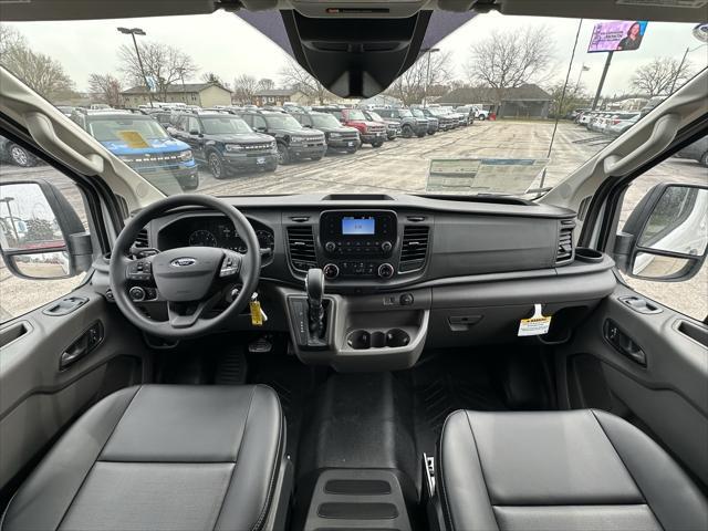 Photo of 2025 Oxford White Ford Transit-250