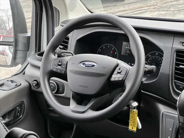 Photo of 2025 Oxford White Ford Transit-250