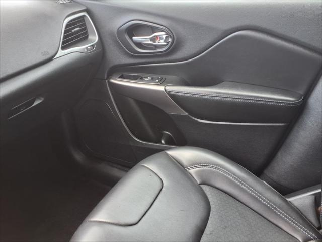 Photo of 2019 Billet Silver Metallic Clearcoat Jeep Cherokee