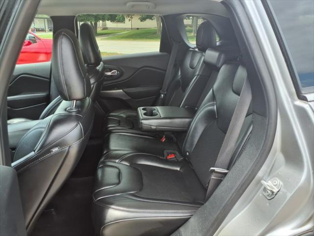 Photo of 2019 Billet Silver Metallic Clearcoat Jeep Cherokee