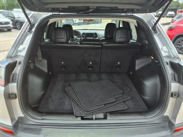 Photo of 2019 Billet Silver Metallic Clearcoat Jeep Cherokee