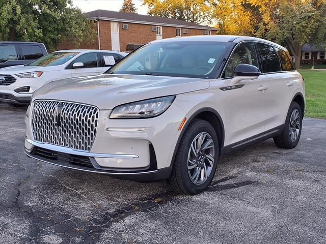 Photo of 2023 Pearl Metallic Lincoln Corsair